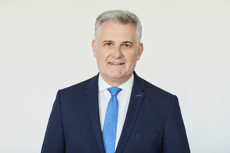 Dr. Friedwald Lübbert